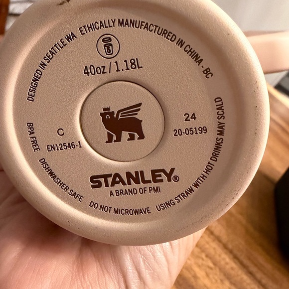 Stanley Cheers and Cheer Quencher Protour Tumbler with Handle - Picture 5 of 5